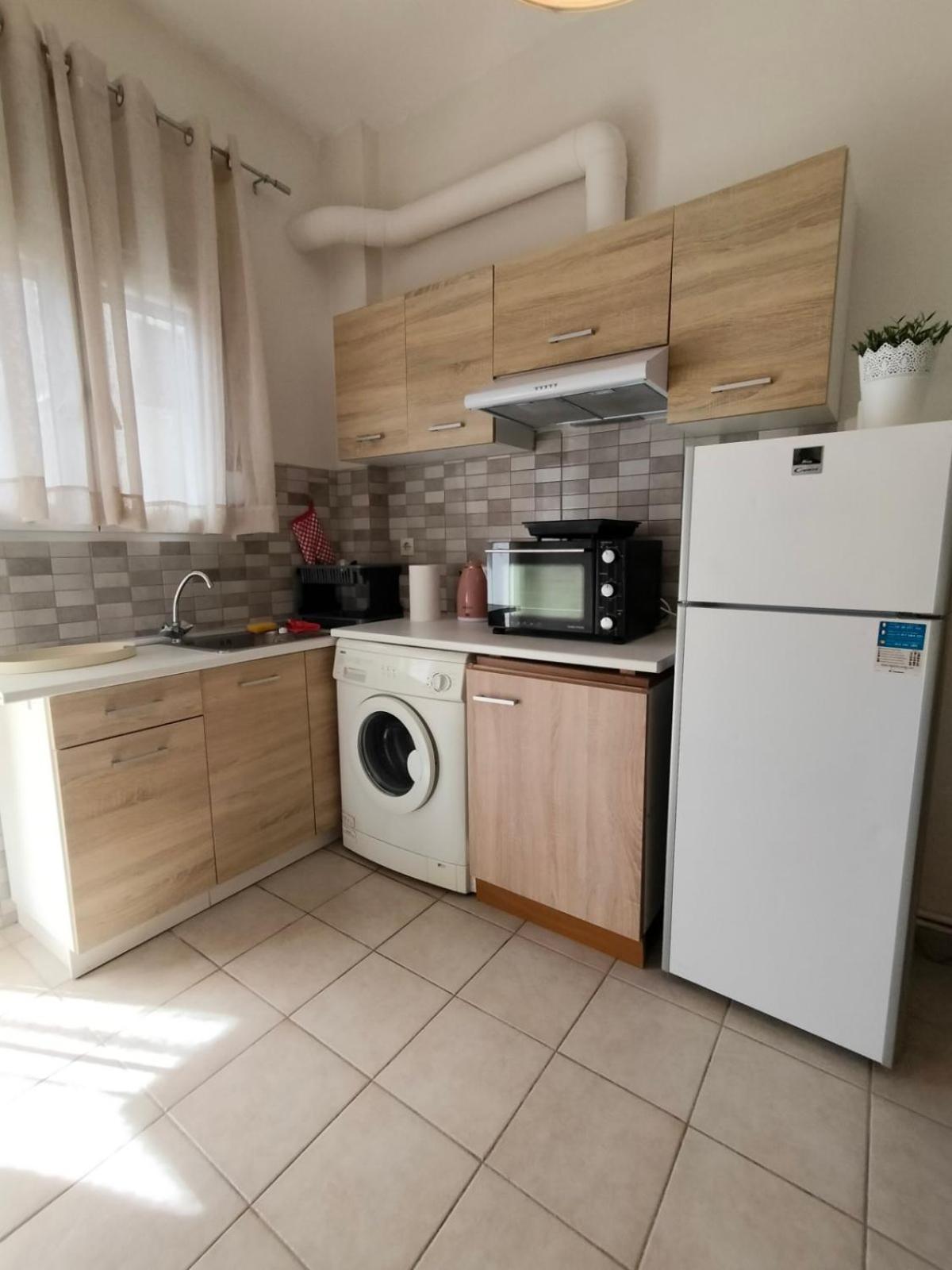 Elegant Central Apartment In Vólos Extérieur photo